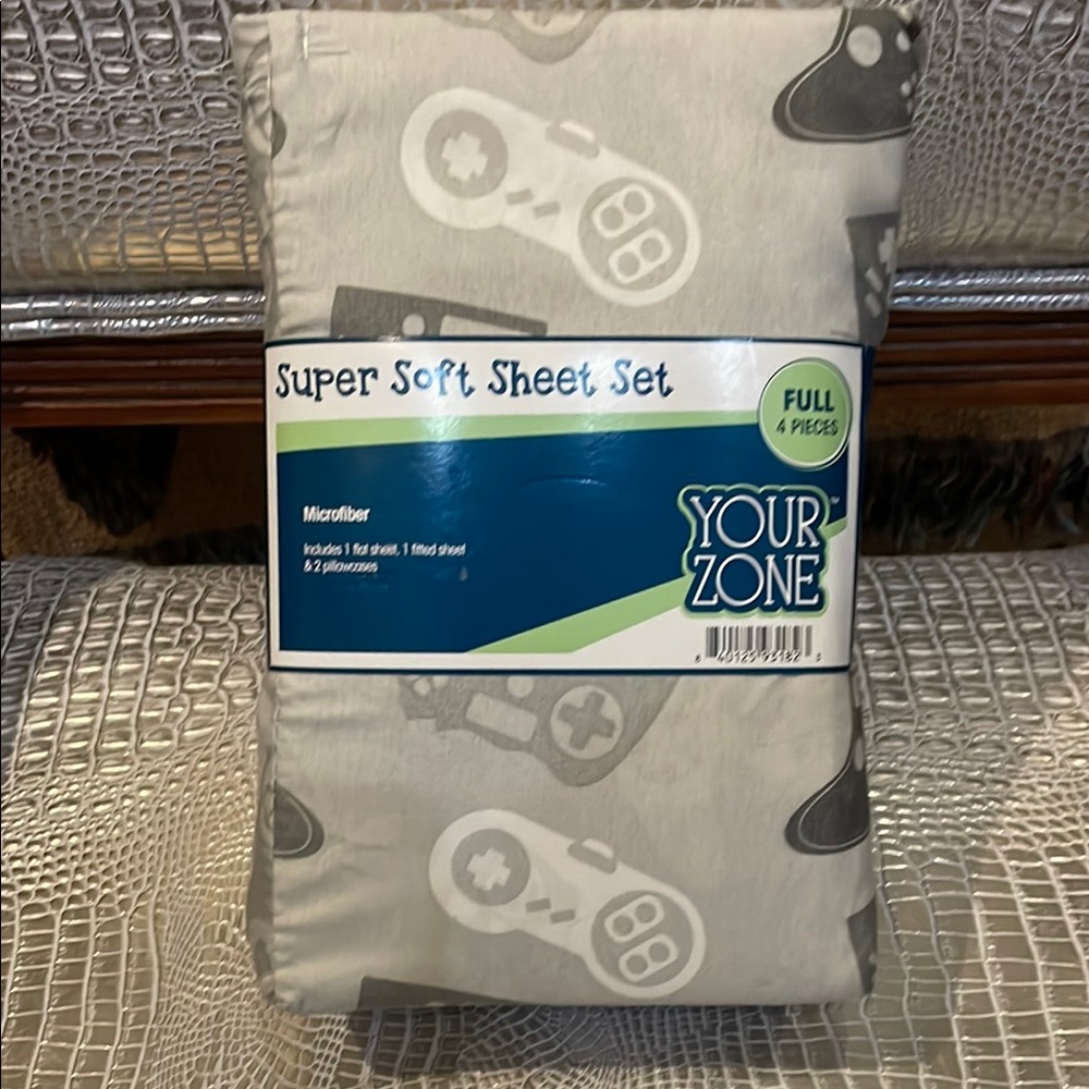 Gray and White Video Game Controller 4-piece Full Sheet Set NEW